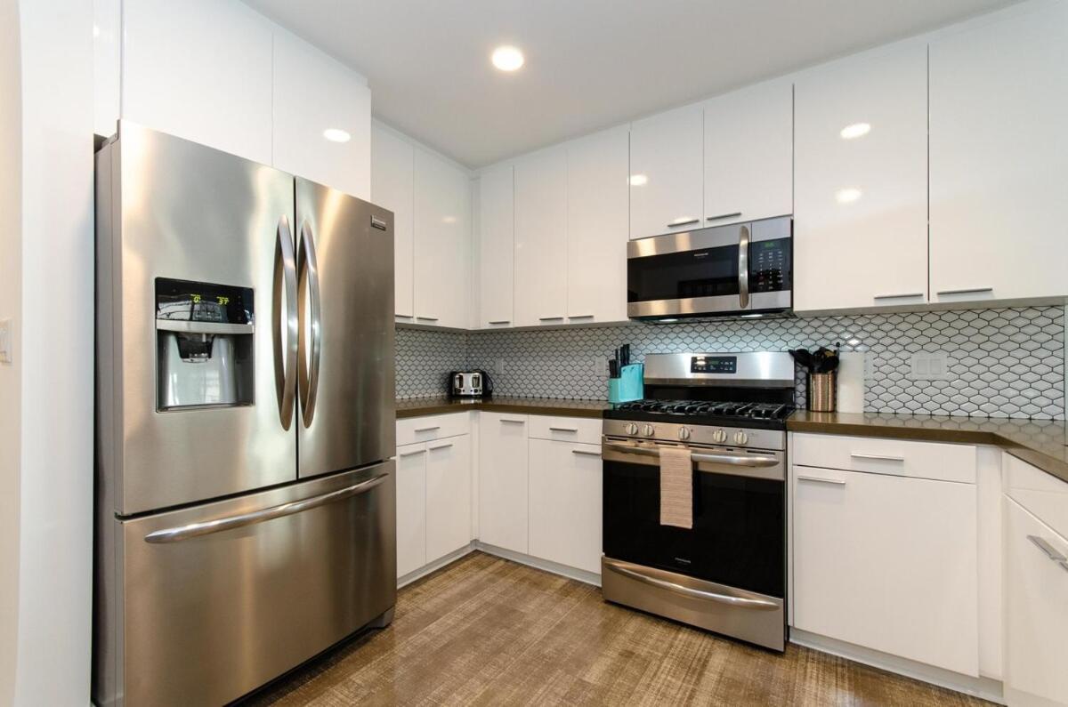 Beautiful 3br High Rise Pool, & Rooftop Views Apartamento *