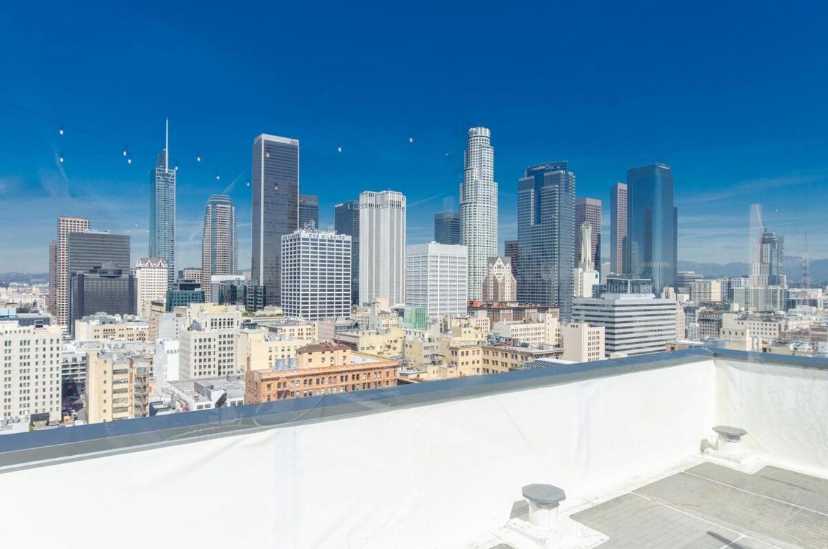 Apartamento Beautiful 3br High Rise Pool, & Rooftop Views *